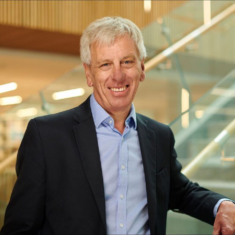 Dr John Cater